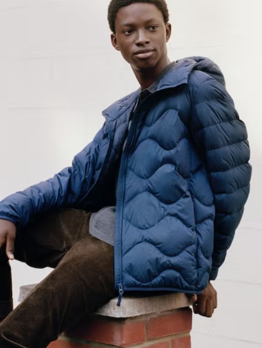Uniqlo x JW Anderson Mens Ultra Light Down Hooded Jacket XL Navy